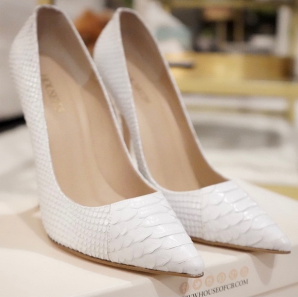 NWT House of CB London 5" Python Pointy Toe Pumps in White Sz. 41 / 9 - Picture 2 of 13